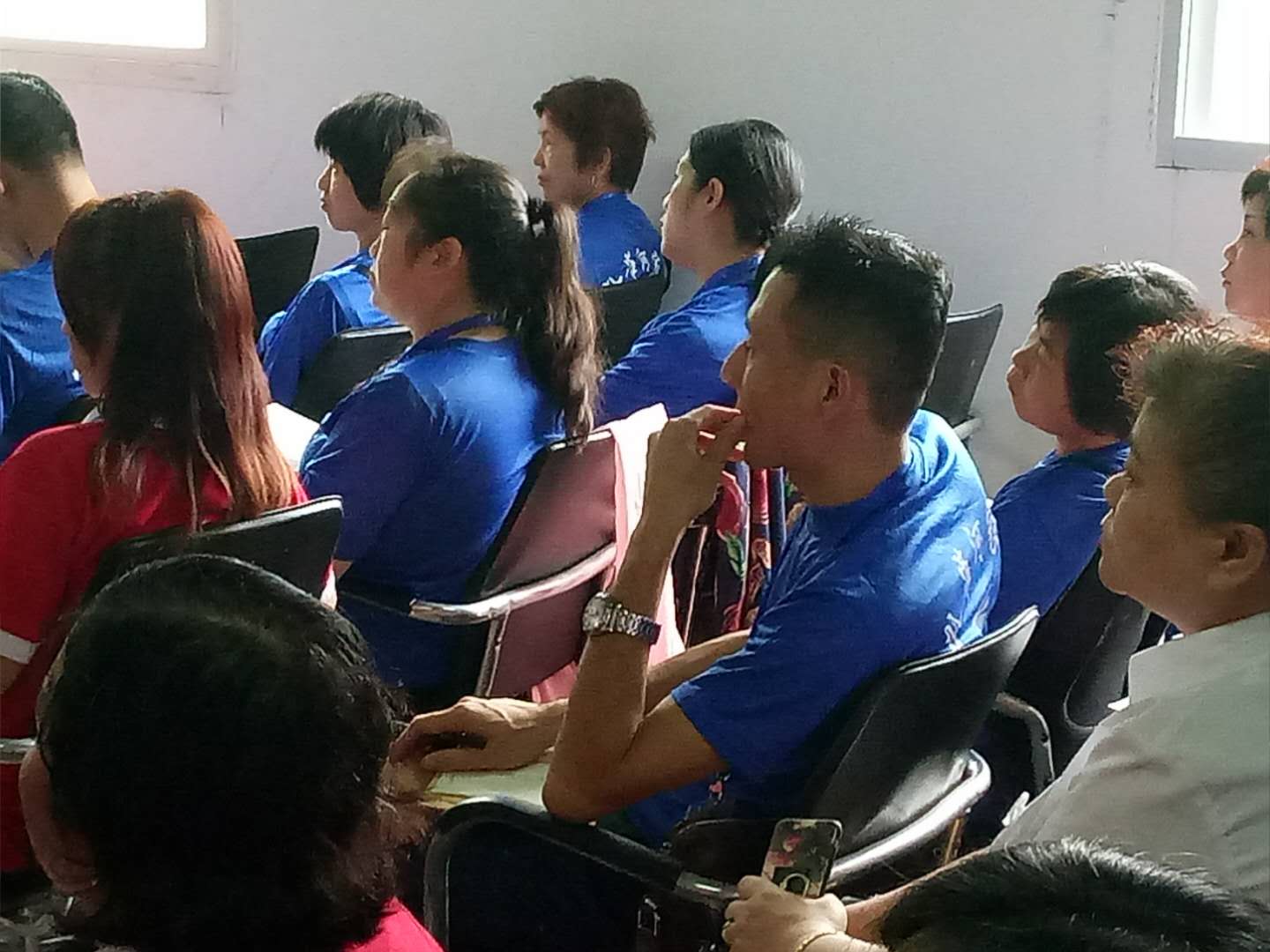 ץ��Ӗ(x��n)��(qi��ng)��(n��i)������ȸ�ӱ�ķ��ɩˎ�Ŏ���Ӗ(x��n)����M(j��n)����