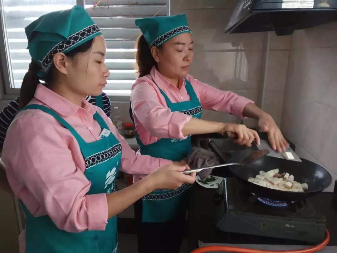 ��֪ͨ��8��20����ɩ��Ӗ(x��n)�_�n��������