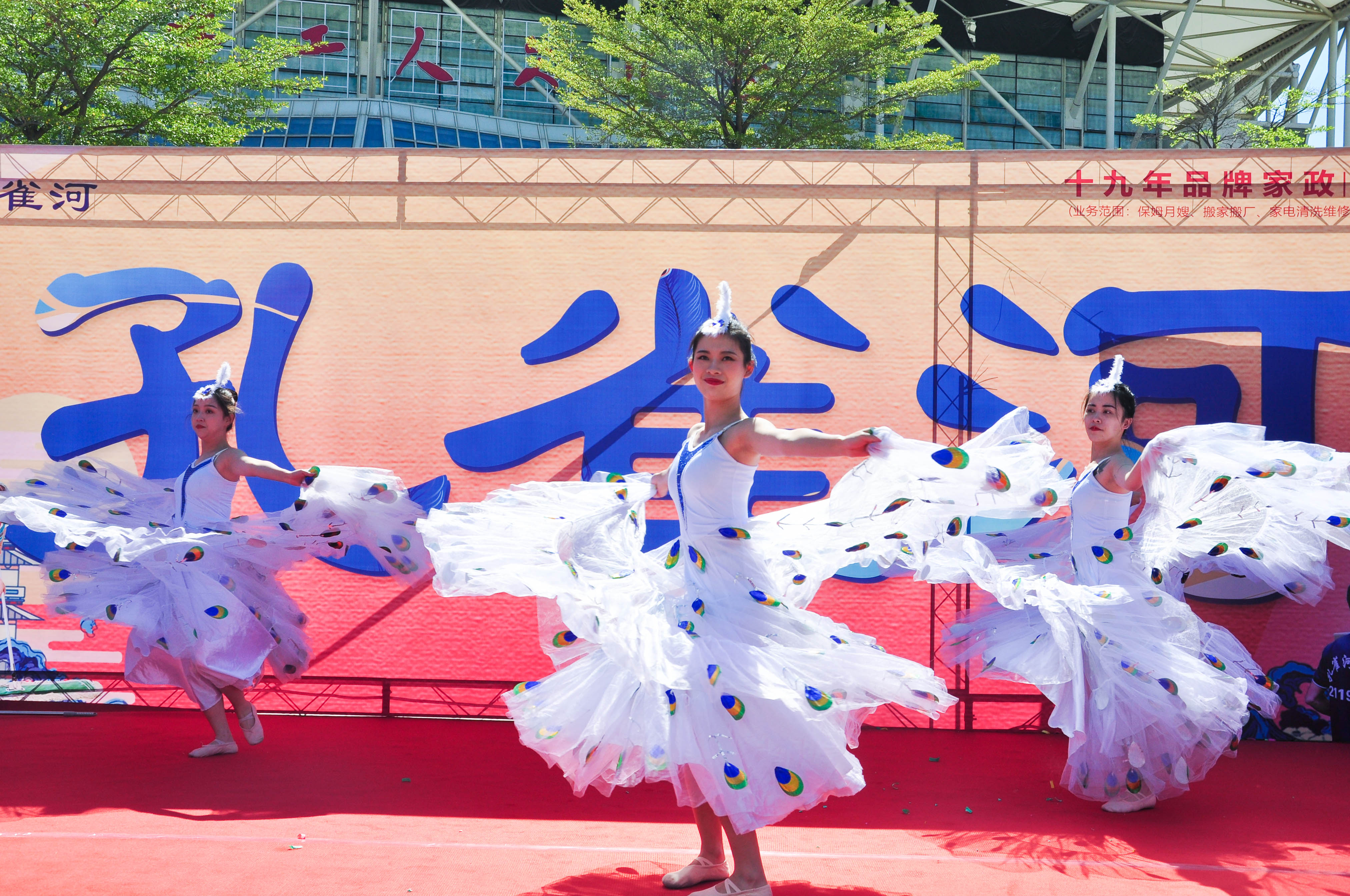 �g��Ц�Z��һ����ʮ�˰���ˇ�R�ψ�������ȸ�������B�T�е����ü�����(ji��)